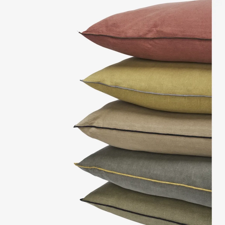 Poszewka na poduszę z  lamówką Madam Stoltz_2.webp